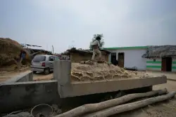 India fires missiles across the frontier with Pakistan, killing at least 1 child, officials say